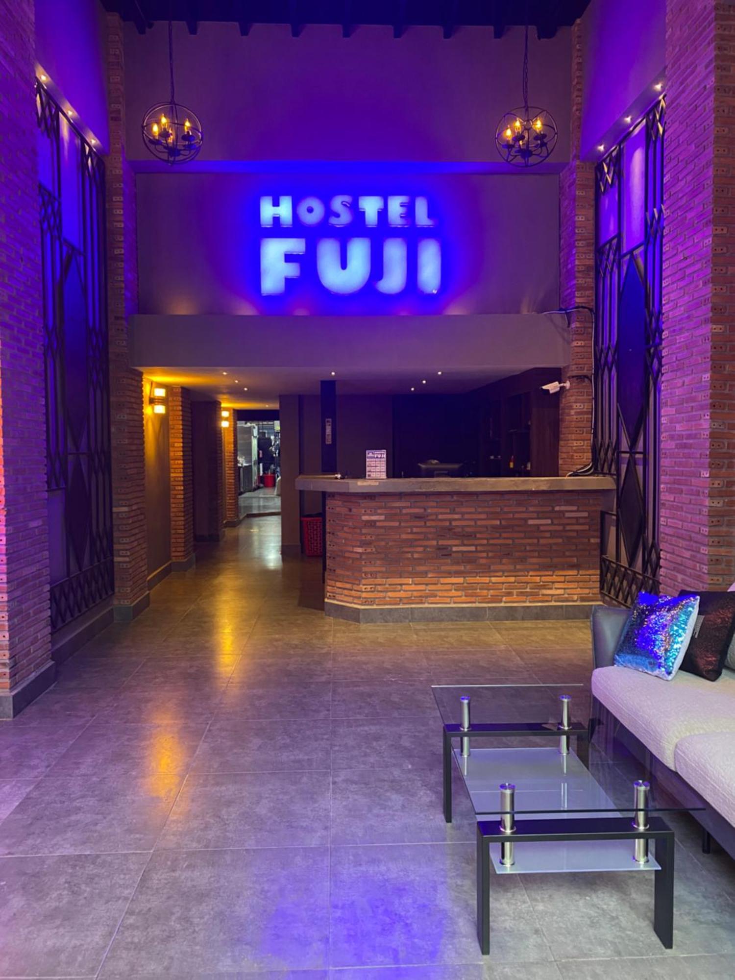 Hostel Fuji Phnom Penh Luaran gambar