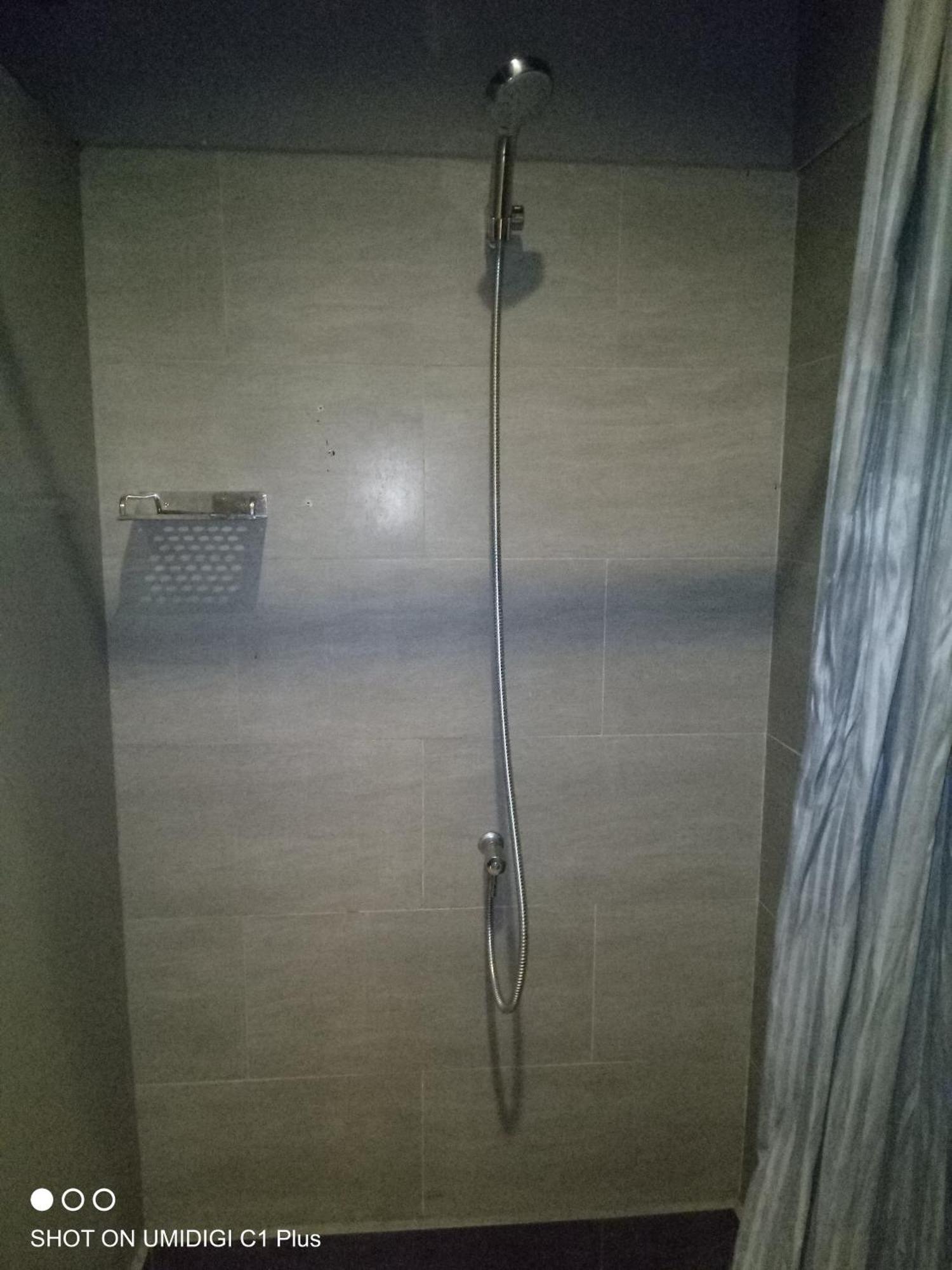 Hostel Fuji Phnom Penh Luaran gambar