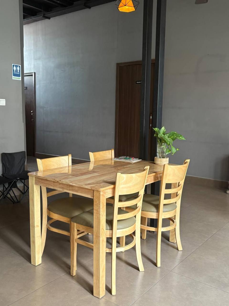 Hostel Fuji Phnom Penh Luaran gambar